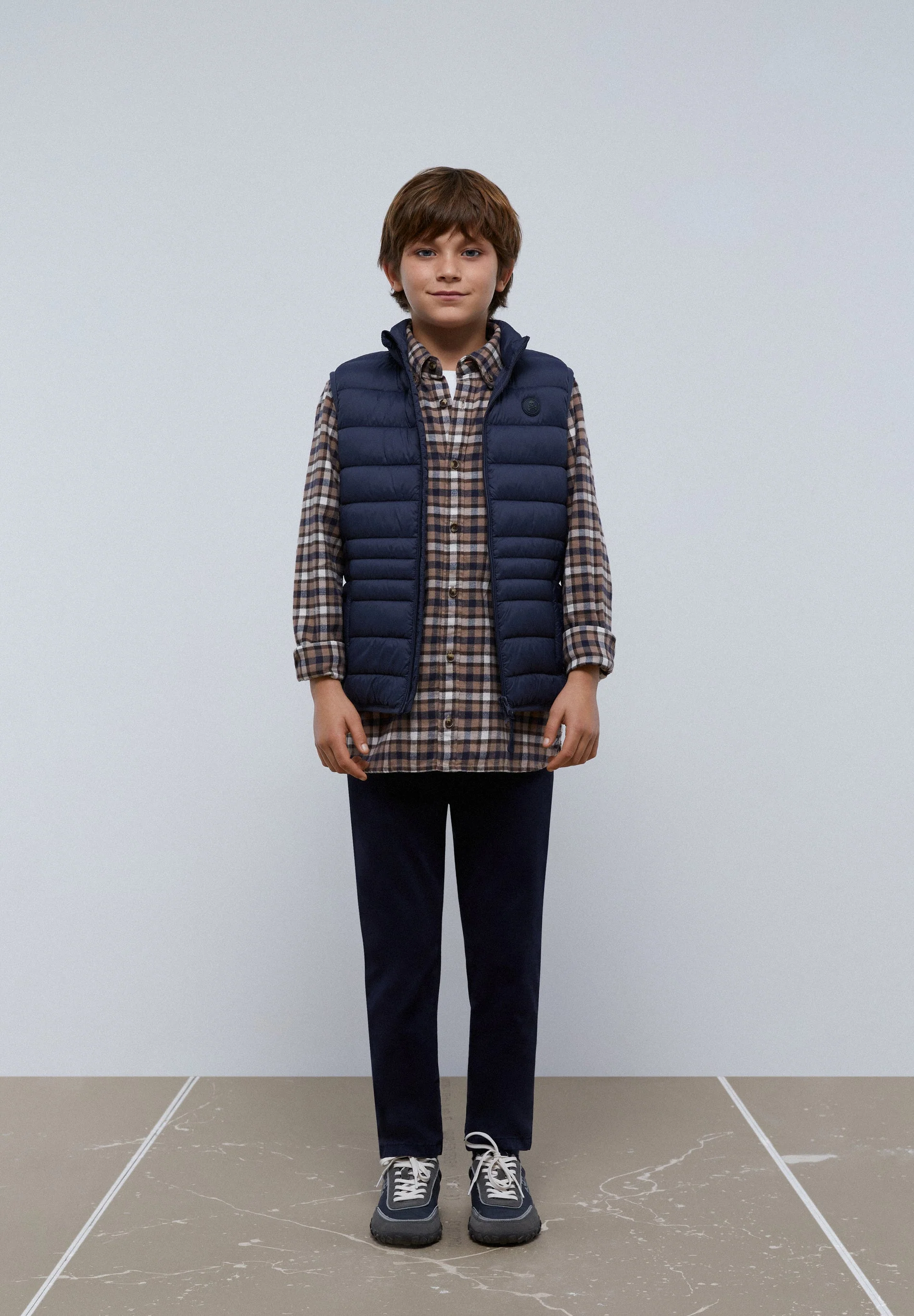 LIGHT PUFFER GILET SKULL - Image 4